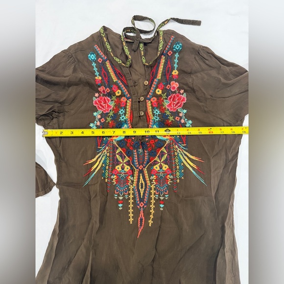 Johnny Was Embroidered Tunic Blouse Olive‎ Green Multicolor Floral Birds Size S - Picture 6 of 6